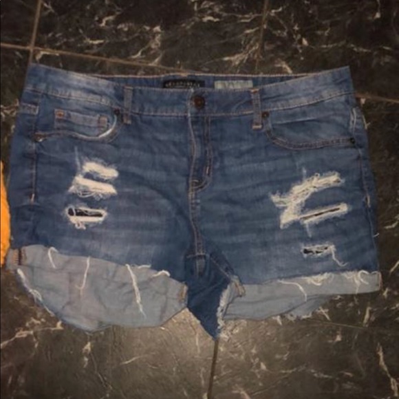 I am selling dresses,rompers, and pairs of shorts. - Picture 7 of 7